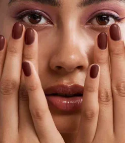 Pink Gellac - Chestnut Brown - Gellak - Vegan - Bruin - Shimmer Finish - 15 Ml -Poeder and Foundation Winkel 1050x1200 21