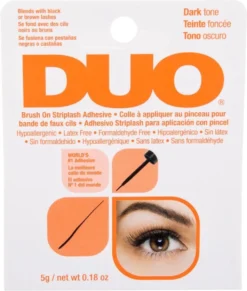 DUO - Brush-On Lash Adhesive Wimperlijm - Dark -Poeder and Foundation Winkel 1019x1200 3