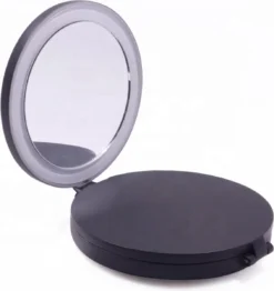 UNIQ Drievoudige Compacte Reisspiegel Met LED (vergroting 5x En 10x) - Make Up Spiegel Met Verlichting - Zwart -Poeder and Foundation Winkel 1130x1200 1