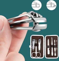 Merkloos 7-delige Manicureset Van Roestvrij Staal Met Schaar, Pincet, Vijl, Zijsnijder, Kartel, Scheermachine, Nagelknipper & Pedicure Kit In Etui, Nagelverzorgingsgereedschap, Nagelset, Nagelverzorgingsset -Poeder and Foundation Winkel 1171x1200 5