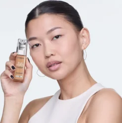 L’Oréal Paris - True Match Foundation - 7.5D/W - Natuurlijk Dekkende Foundation Met Hyaluronzuur En SPF 16 - 30 Ml 7 L’Oréal Paris - True Match Foundation - 7.5D/W - Natuurlijk Dekkende Foundation Met Hyaluronzuur En SPF 16 - 30 Ml -Poeder and Foundation Winkel 1197x1200 8