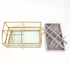 Make Up Organizer Stella | Goud| Cosmetica Organizer|sieraden Organizer | Make Up Organizer | Beautybox | Vitrine Boxje | Glazen Box |Makeup Organizer |Beauty Organizer | Makeupbox |Organizer | Storage Box |Make-uporganizer| Opbergdoos | Sieradendoos 17 Make Up Organizer Stella | Goud| Cosmetica Organizer|sieraden Organizer | Make Up Organizer | Beautybox | Vitrine Boxje | Glazen Box |Makeup Organizer |Beauty Organizer | Makeupbox |Organizer | Storage Box |Make-uporganizer| Opbergdoos | Sieradendoos -Poeder and Foundation Winkel 1200x1089 2