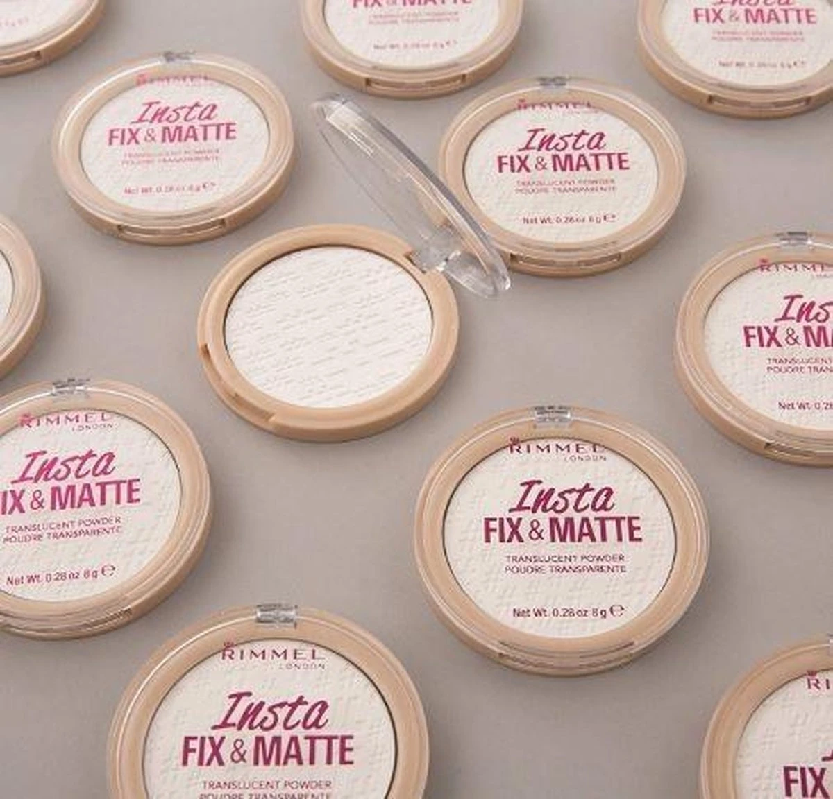 Rimmel London Insta Fix & Matte Make-uppoeder - 01 Clear 14 Rimmel London Insta Fix & Matte Make-uppoeder - 01 Clear - Afbeelding 14