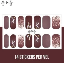 By Emily - Nagel Wrap - Star Struck | 14 Stickers | Nail Wrap | Nail Art | Trendy | Design | Nagellakvrij | Eenvoudig | Nagel Wrap | Nagel Stickers | Folie | Zelfklevend | Sjablonen -Poeder and Foundation Winkel 1200x1173 4