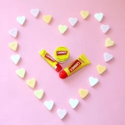 Carmex Lip Balm Classic Stick Original 4,25 Gram- VSCO Girls Producten - Lippenbalsem -Poeder and Foundation Winkel 1200x1198 24