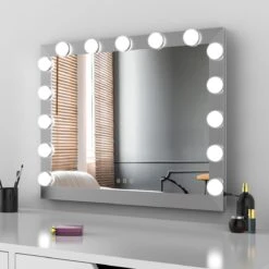 Hollywood Spiegel Met Led Verlichting | Zilver | VIVO Make Up Spiegel | 70*54cm | Spiegel Voor Kaptafel -Poeder and Foundation Winkel 1200x1200 1056