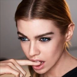 Max Factor Brow Shaper Wenkbrauwpotlood - 030 Deep Brown 21 Max Factor Brow Shaper Wenkbrauwpotlood - 030 Deep Brown -Poeder and Foundation Winkel 1200x1200 1276