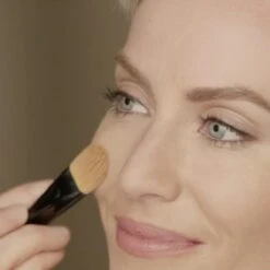 Max Factor Radiant Lift FD - 47 Nude -Poeder and Foundation Winkel 1200x1200 383