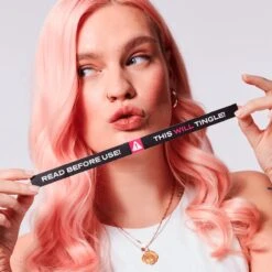 VIP Lips Vollere Lippen Lip Plumper Volumiserende In 2 Min Lip Maximizer Plump Kylie Jenner Cosmetics Make Up Lip Filler Huda Beauty -Poeder and Foundation Winkel 1200x1200 700