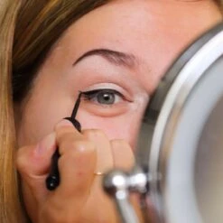 Bourjois Liner Pinceau Eyeliner - 04 Bleu Pop Art -Poeder and Foundation Winkel 1200x1200 810