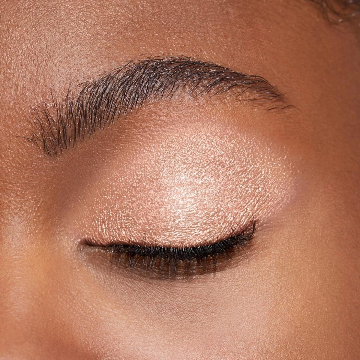 Bourjois Little Round Pot Oogschaduw - 02 Iridesc'Sand 6 Bourjois Little Round Pot Oogschaduw - 02 Iridesc'Sand - Afbeelding 6