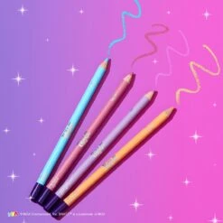 Makeup Revolution X Bratz Kohl Liner Set - Eyeliner/Oogpotlood Set - Pastel Lila, Roze, Oranje & Blauw 8 Makeup Revolution X Bratz Kohl Liner Set - Eyeliner/Oogpotlood Set - Pastel Lila, Roze, Oranje & Blauw -Poeder and Foundation Winkel 1200x1200 933