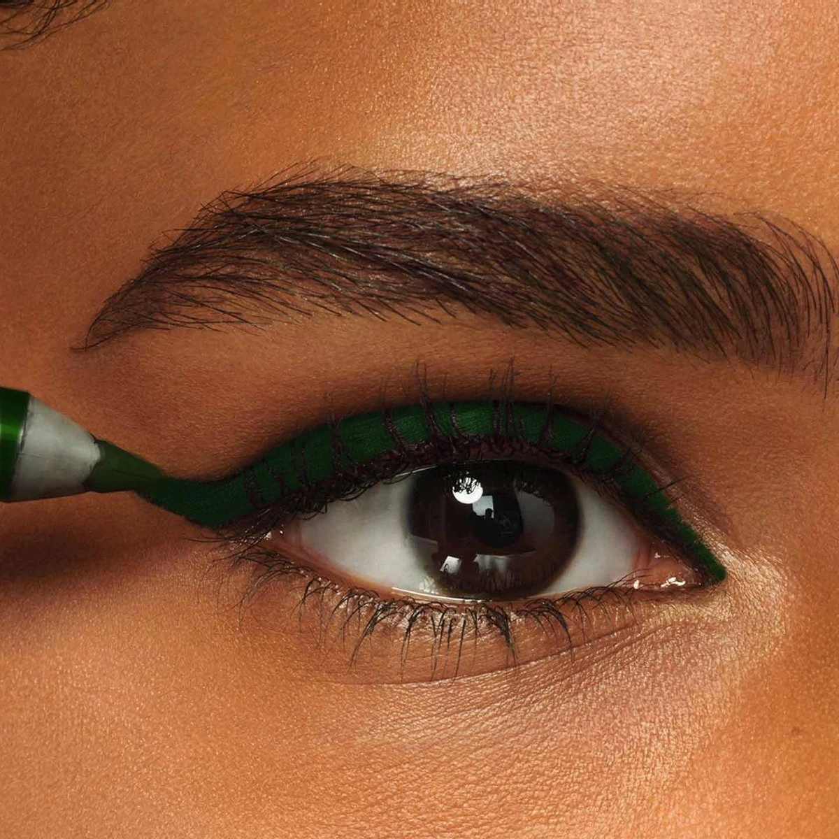 Maybelline Tattoo Liner Gel Pencil - 922 Intense Green - Groen - Waterproof Oogpotlood 9 Maybelline Tattoo Liner Gel Pencil - 922 Intense Green - Groen - Waterproof Oogpotlood - Afbeelding 9