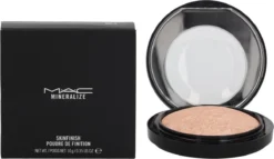 MAC Cosmetics Mineralize Skinfinish Highlighter Poeder - Soft & Gentle 15 MAC Cosmetics Mineralize Skinfinish Highlighter Poeder - Soft & Gentle -Poeder and Foundation Winkel 1200x695