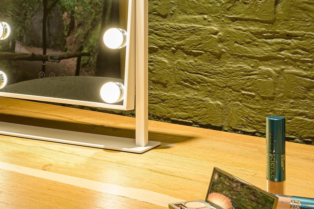 United Entertainment - Hollywood Spiegel Met 12 LEDs - 36x47,5 Cm - Wit 4 United Entertainment - Hollywood Spiegel Met 12 LEDs - 36x47,5 Cm - Wit - Afbeelding 4