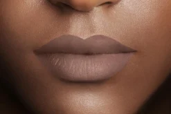 L'Oréal Paris Rouge Signature Lippenstift - 117 I Stand - Nude - Matte Vloeibare Lipstick -Poeder and Foundation Winkel 1200x800 8