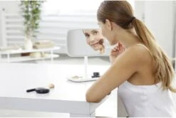 Medisana CM 848 Cosmetica-Spiegel 22 Medisana CM 848 Cosmetica-Spiegel -Poeder and Foundation Winkel 1200x807