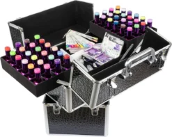 Cosmetica Of Nagel Koffer XL Zwart Glad -Poeder and Foundation Winkel 1200x955 2