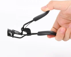 INTER-ESQUE® Wimperkruller - Eyelash Curler + 5x Gratis Extra Siliconen Pad - Zwart -Poeder and Foundation Winkel 1200x965 3