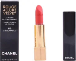 Lippenstift Rouge Allure Velvet Chanel -Poeder and Foundation Winkel 1200x968 3