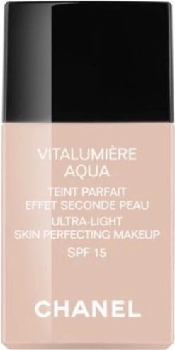 Chanel Vitalumiere Aqua Foundation - 30 Beige - SPF15 - 30 Ml 17 Chanel Vitalumiere Aqua Foundation - 30 Beige - SPF15 - 30 Ml -Poeder and Foundation Winkel 600x1200
