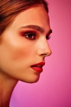 L’Oréal Paris Paris Electric Nights Superliner Matte Signature Eyeliner - Limited Edition – 11 Red Signature – Rood -Poeder and Foundation Winkel 800x1200 13