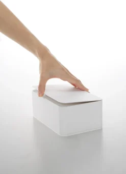 Yamazaki Bakje Voor Vochtige Doekjes - Wit - Met Deksel -Poeder and Foundation Winkel 867x1200 2