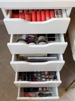Jumanah® Collections "Sorted" - Large - Set A - Make Up Organizer Ladeverdeler Transparant Acryl- Ikea Alex 5 Ladeblok -Poeder and Foundation Winkel 893x1200 4