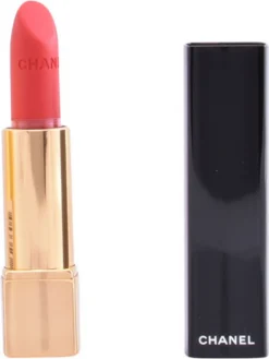 Lippenstift Rouge Allure Velvet Chanel -Poeder and Foundation Winkel 902x1200 5