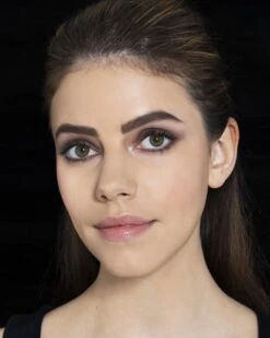 Maybelline Tattoo Brow Waterproof Wenkbrauwgel - 02 Soft Brown -Poeder and Foundation Winkel 960x1200 22