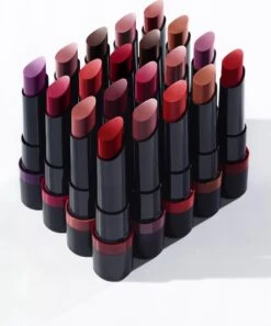 Rimmel London Lasting Finish Extreme Lippenstift - Buzz'n 130 -Poeder and Foundation Winkel 997x1200 2